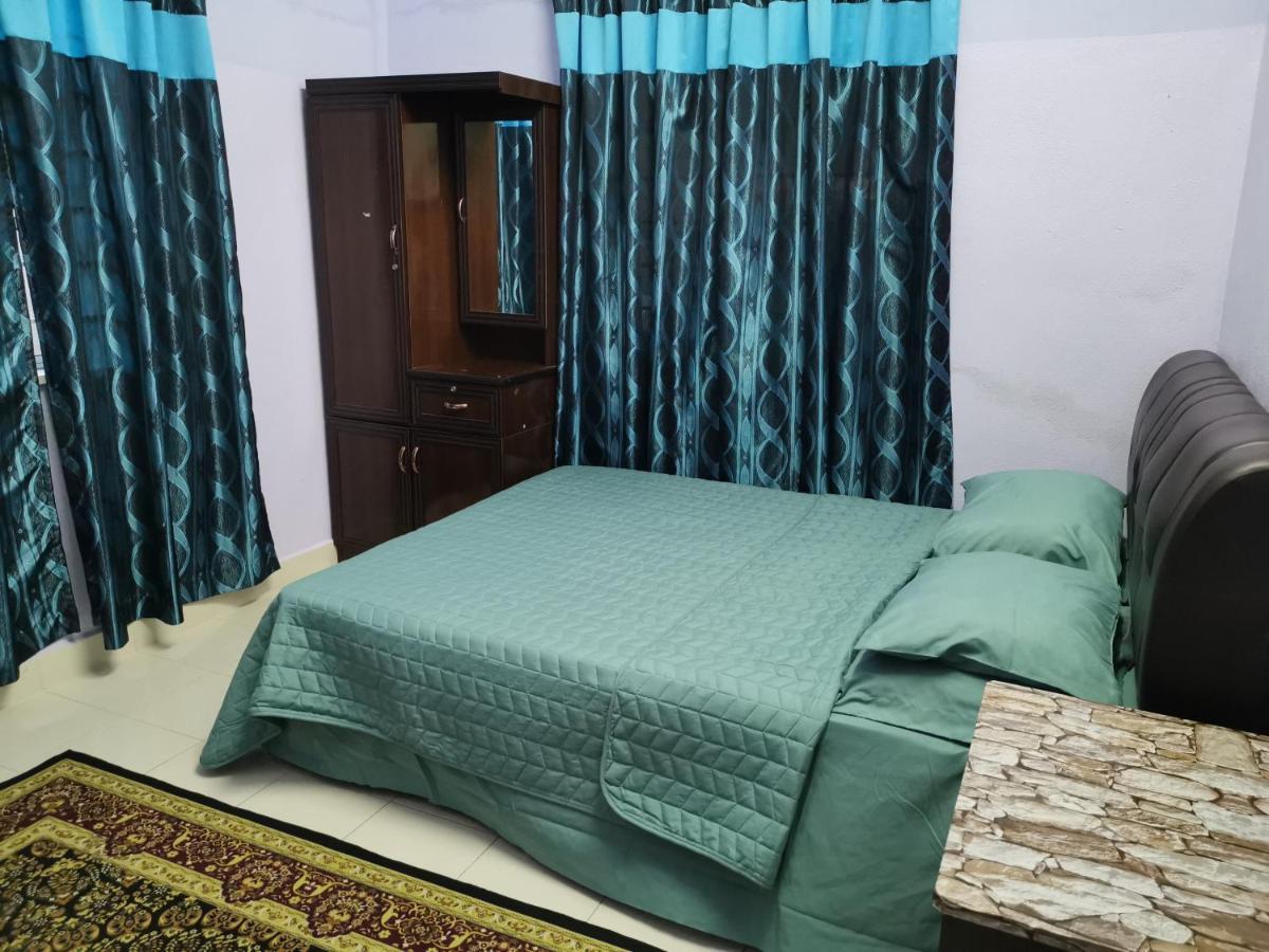 Desa Kemboja Homestay Пантай-Сенанг Экстерьер фото